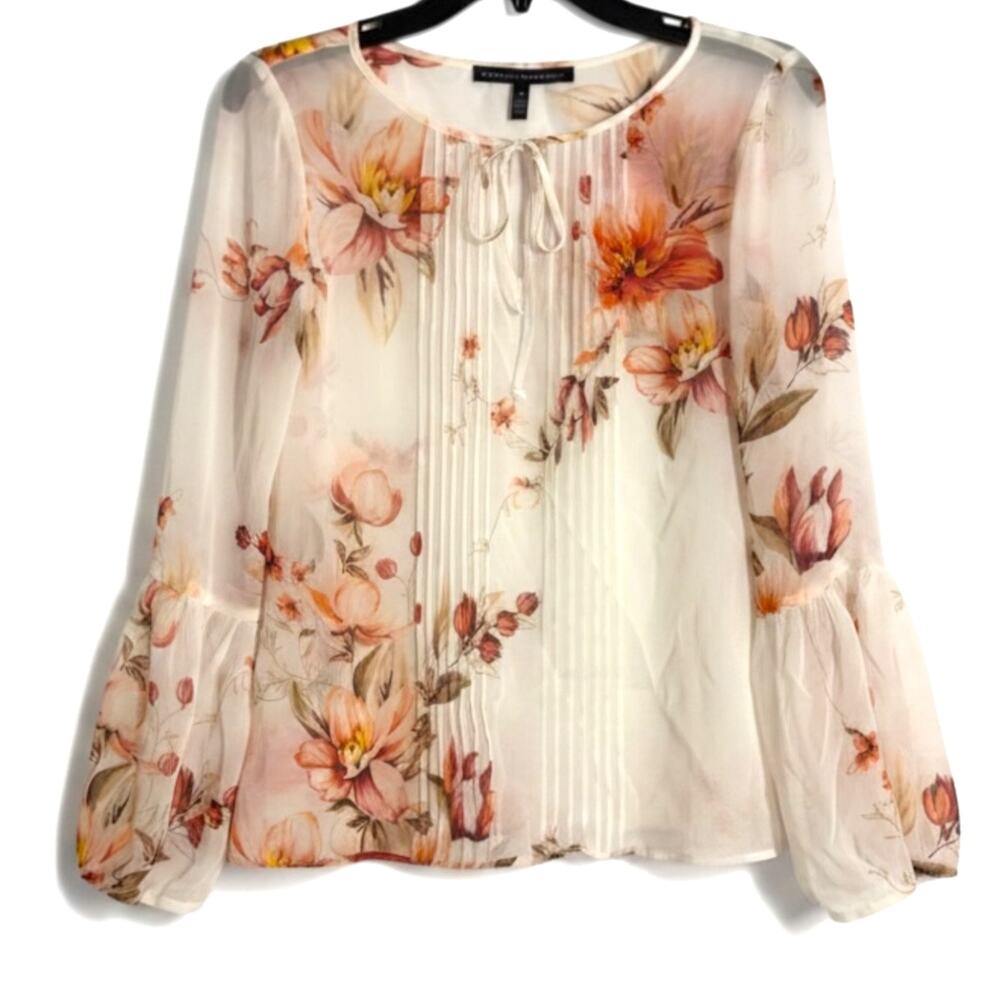 White House Black Market Floral Sheer Pleated Blouse Size 0 NWT